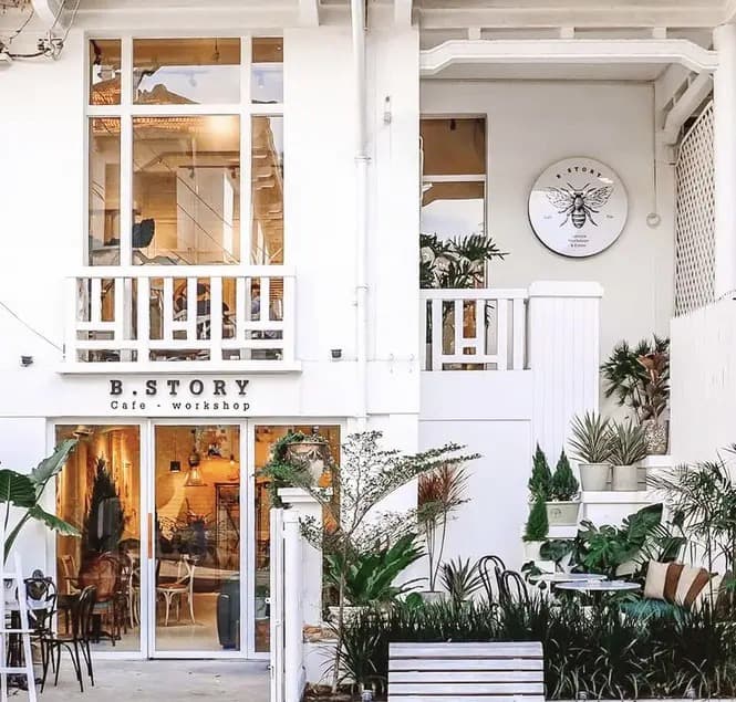 B.Story Café — photo 1