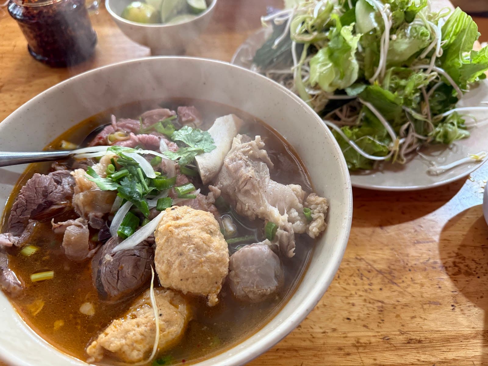 Bún Bò Huế Út Hưng — photo 3