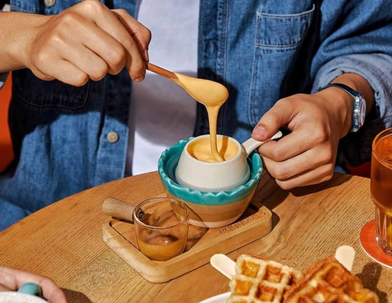 Eggyolk Coffee — photo 2