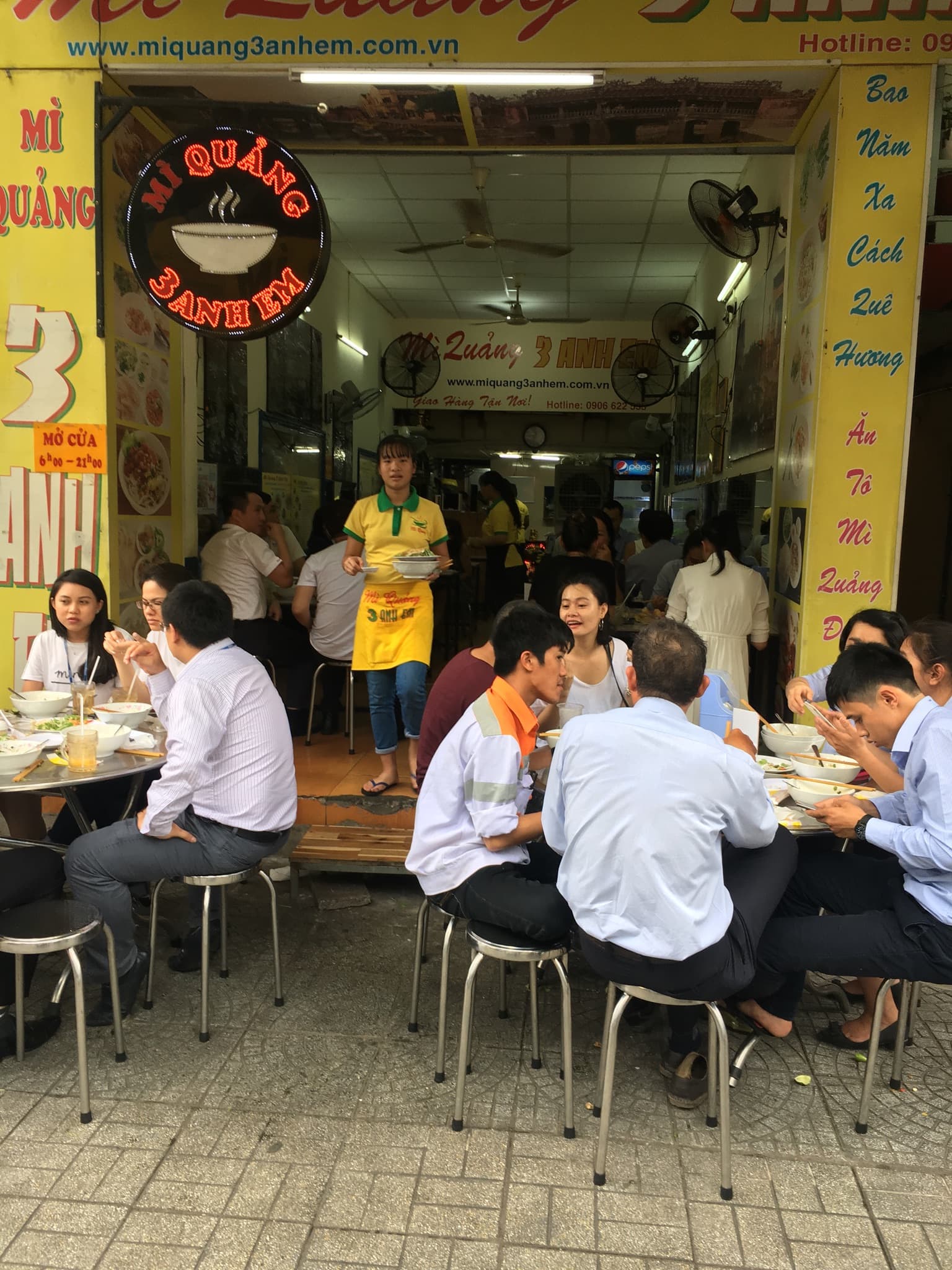 Mì Quảng 3 Anh Em (Pasteur) — photo 1