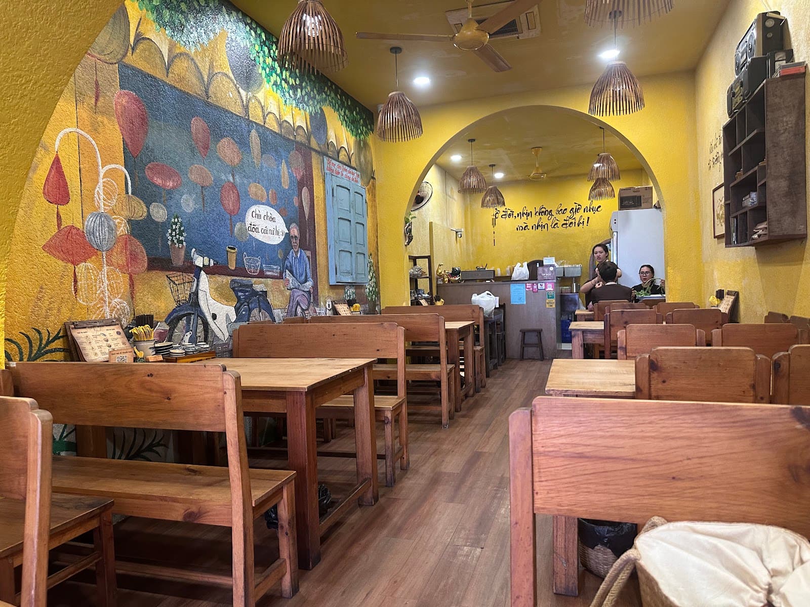 Tiệm Mì Quảng Thím Bi — photo 1