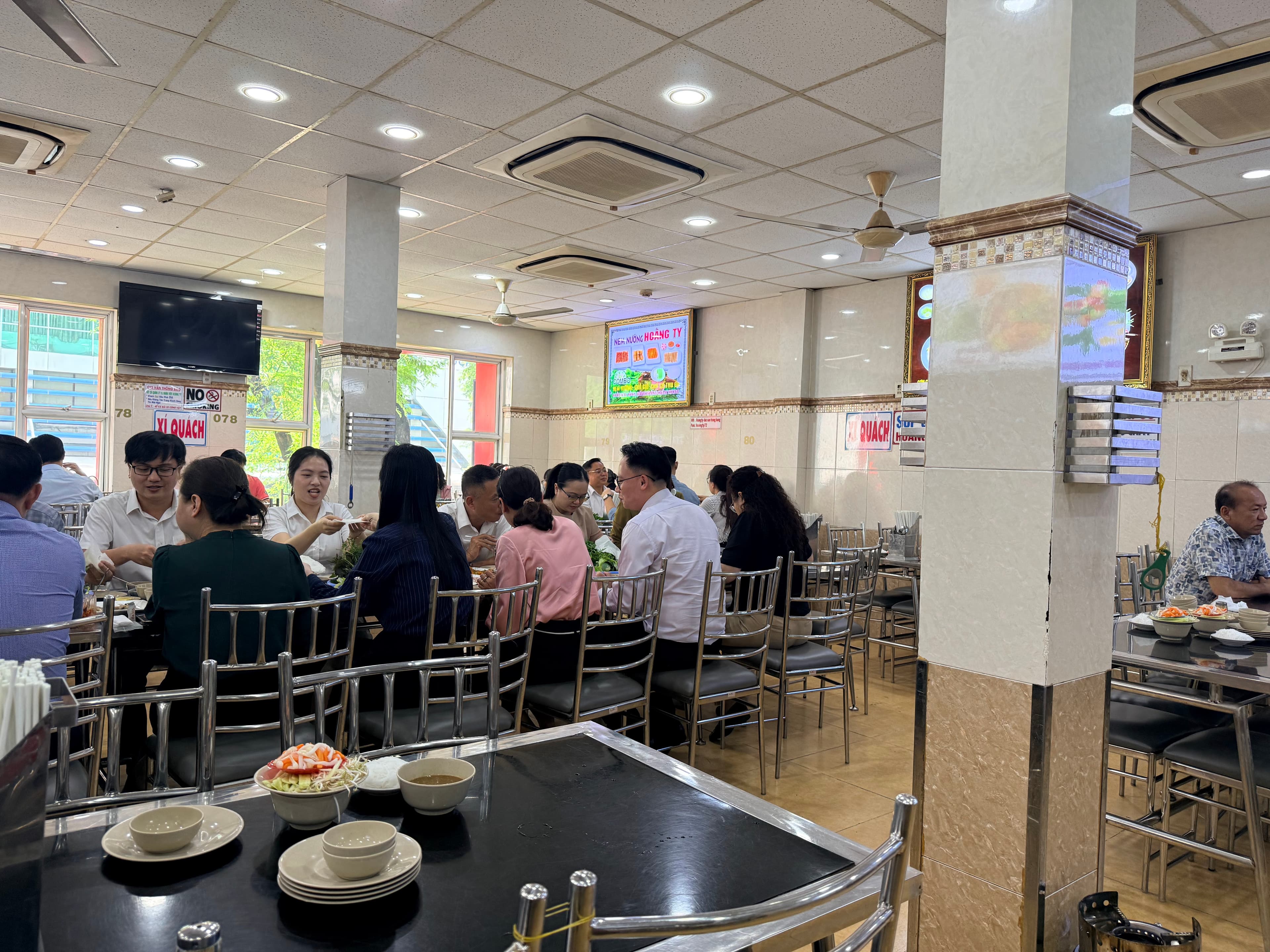 호앙 티 레스토랑 — photo 2
