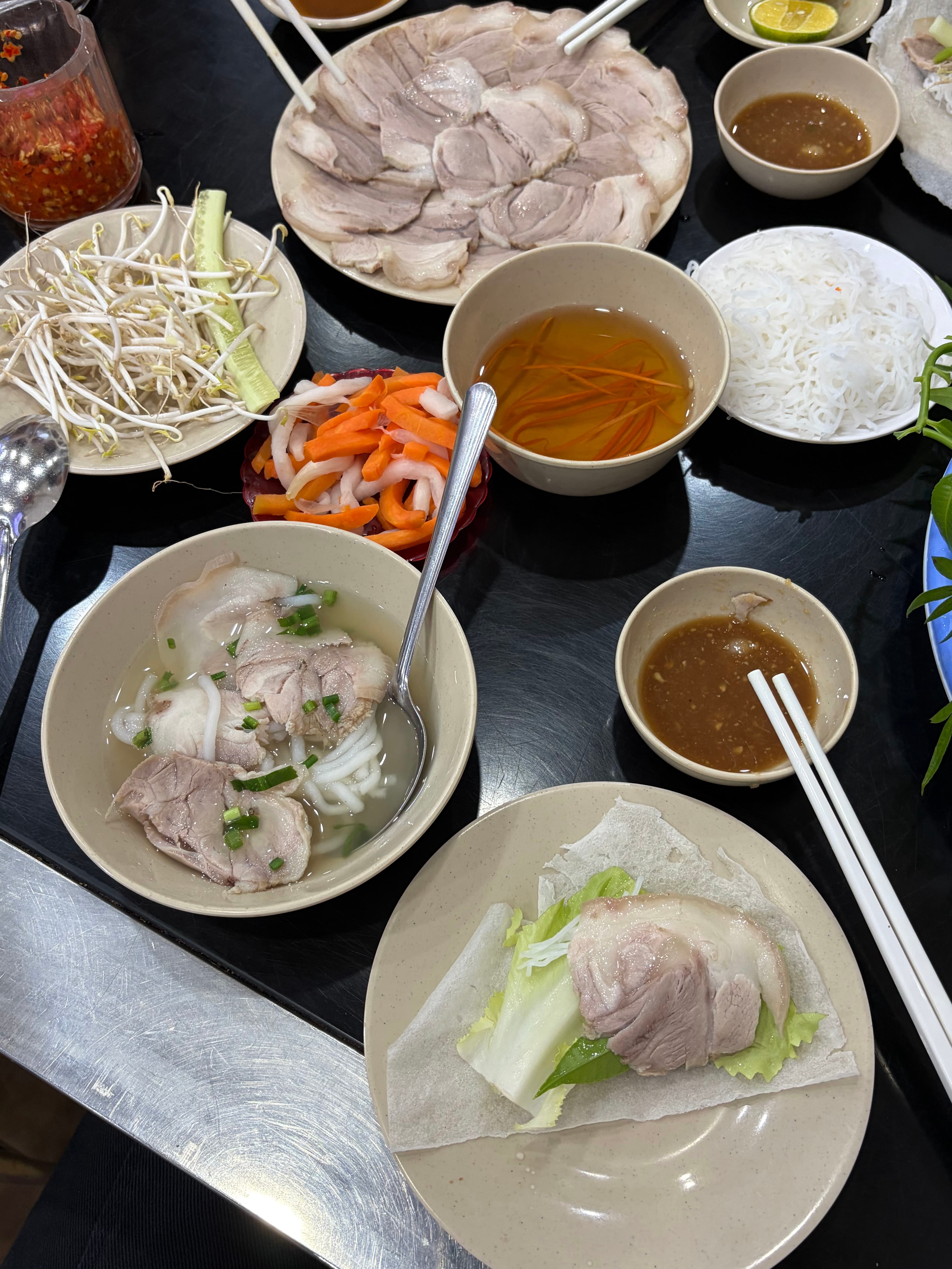 호앙 티 레스토랑 — photo 6