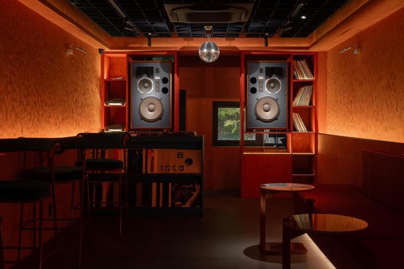 CUR8 Saigon Music Cafe Bar — photo 4