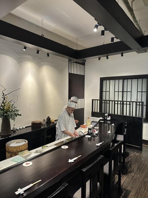 La Phong Sushi House — photo 1