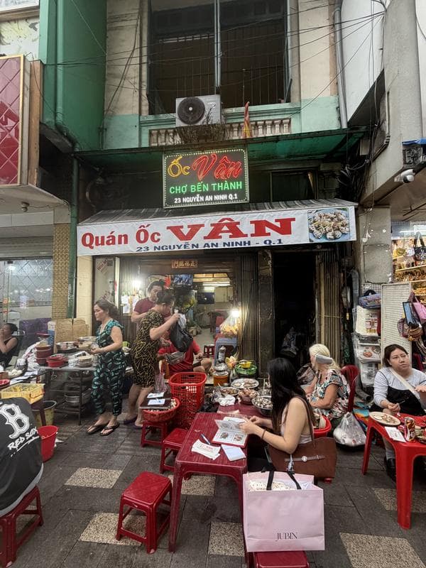 Quan Oc Van — photo 1