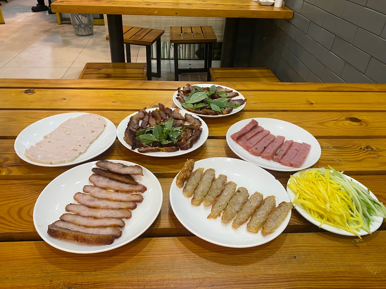 Bánh Ướt Thịt Nướng Ban Mê — photo 2