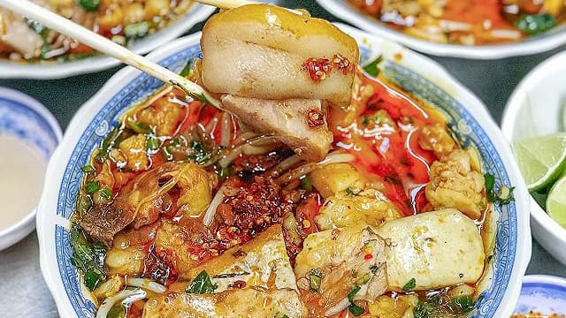 Bún Bò Huế Mỡ Nổi Cô Như — photo 5