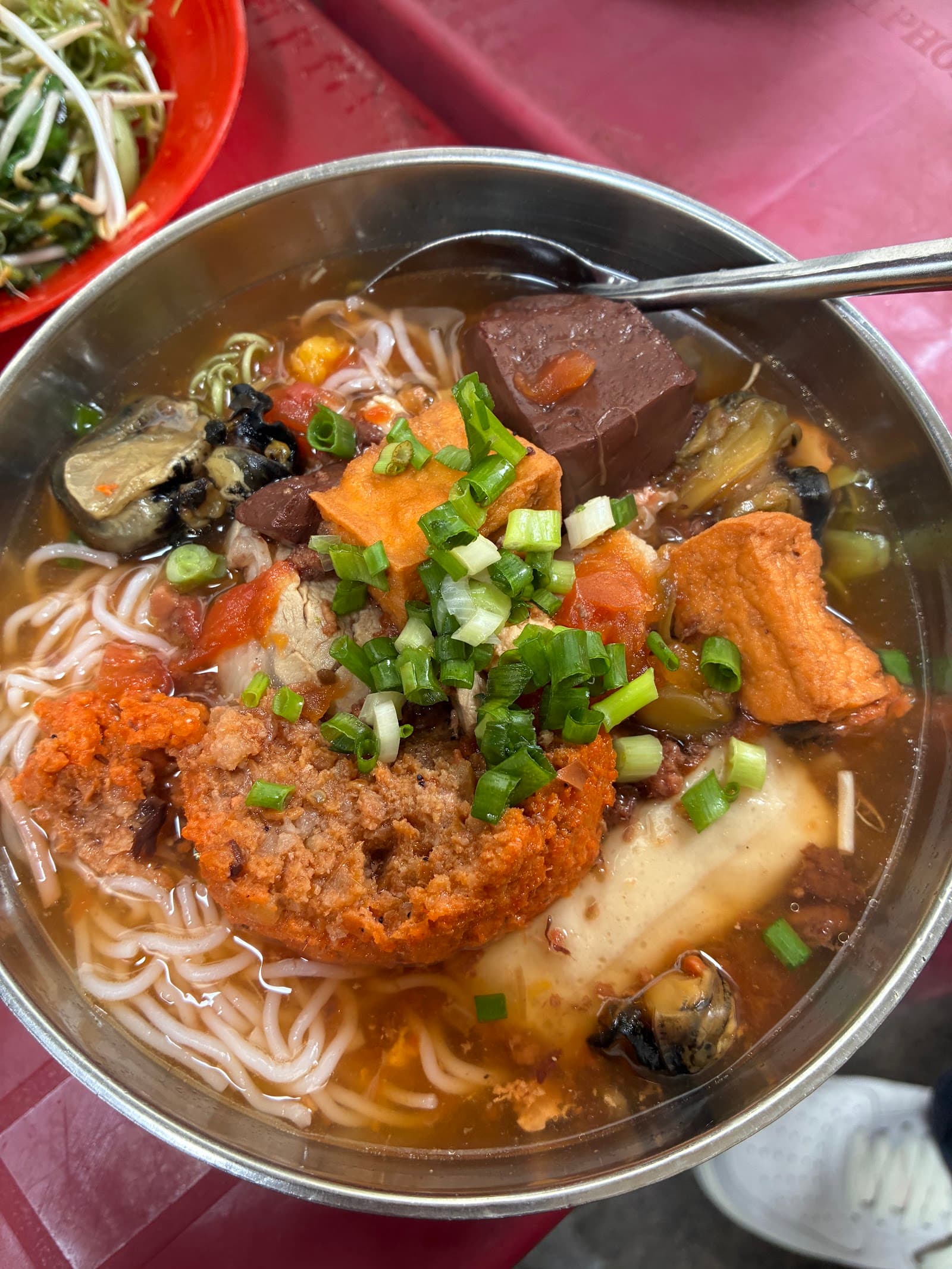 Bún Riêu Cua Ốc Bánh Canh 219 — photo 4