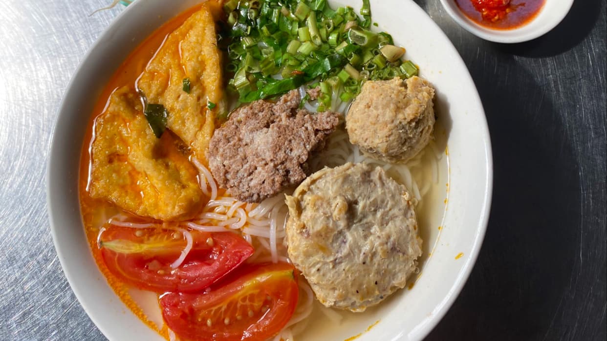 Co Dung Bun Rieu
