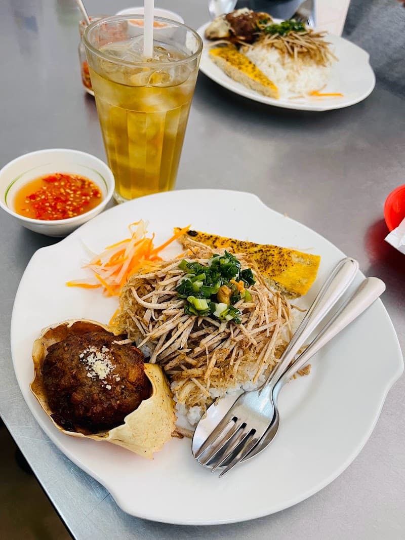 Cơm Tấm Bò Kho — photo 2