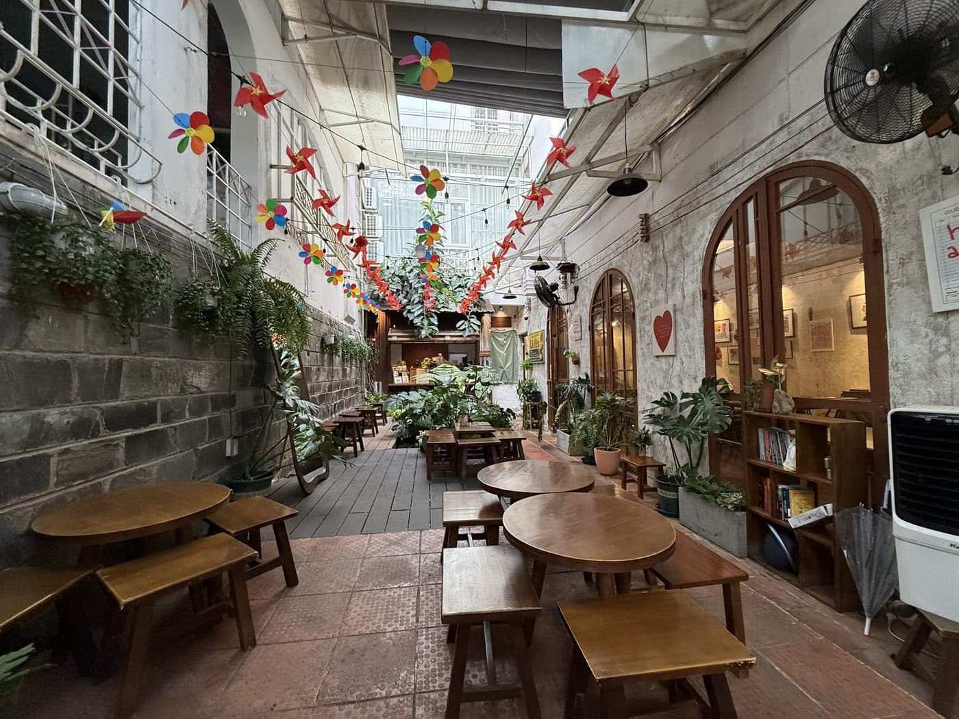 LÀ YÊN Cafe — photo 2