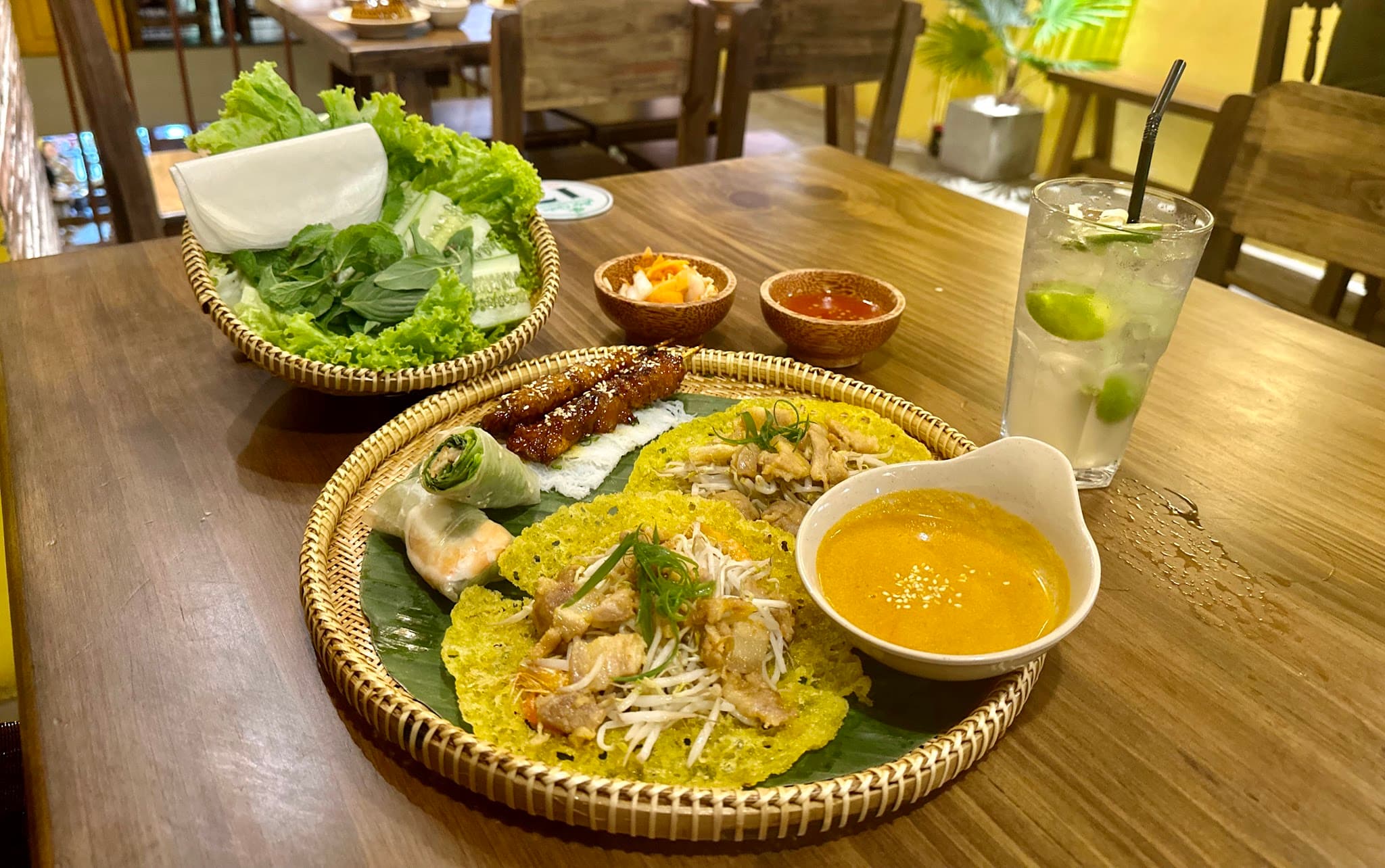 Bếp Cuốn Sài Gòn — photo 5