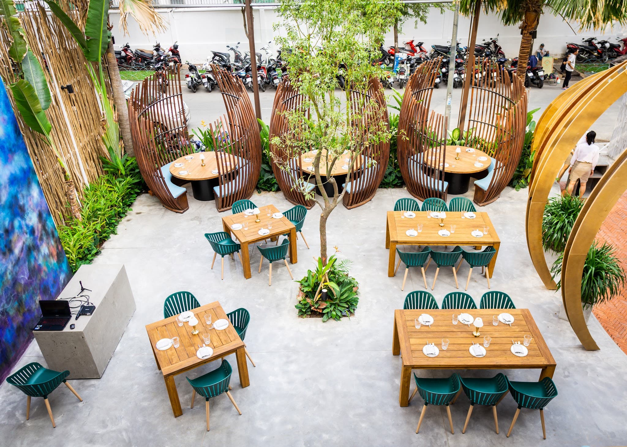 Ngoc Suong Seafood & Bar — photo 1