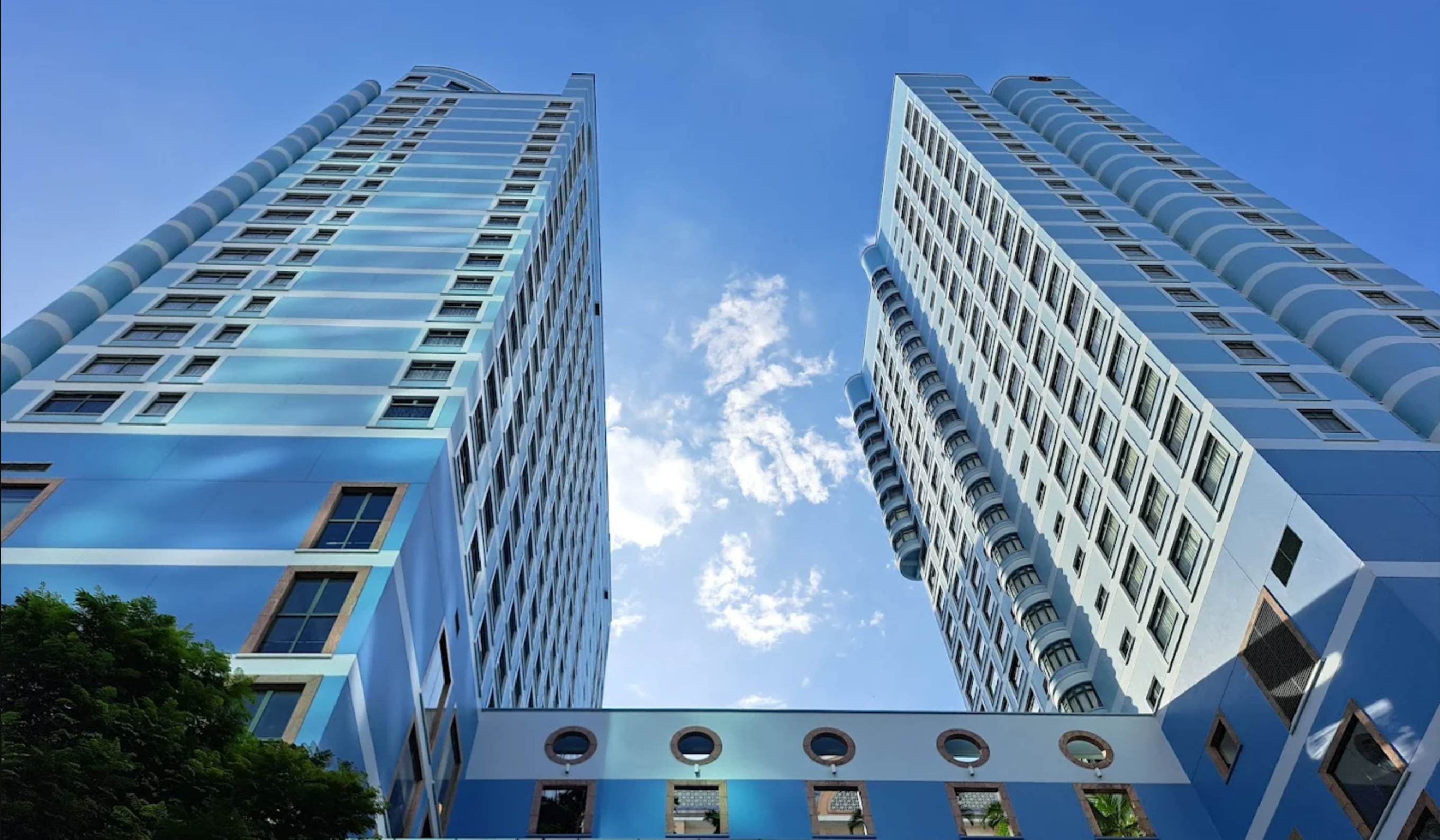 Sheraton Saigon Grand Opera Hotel Exterior