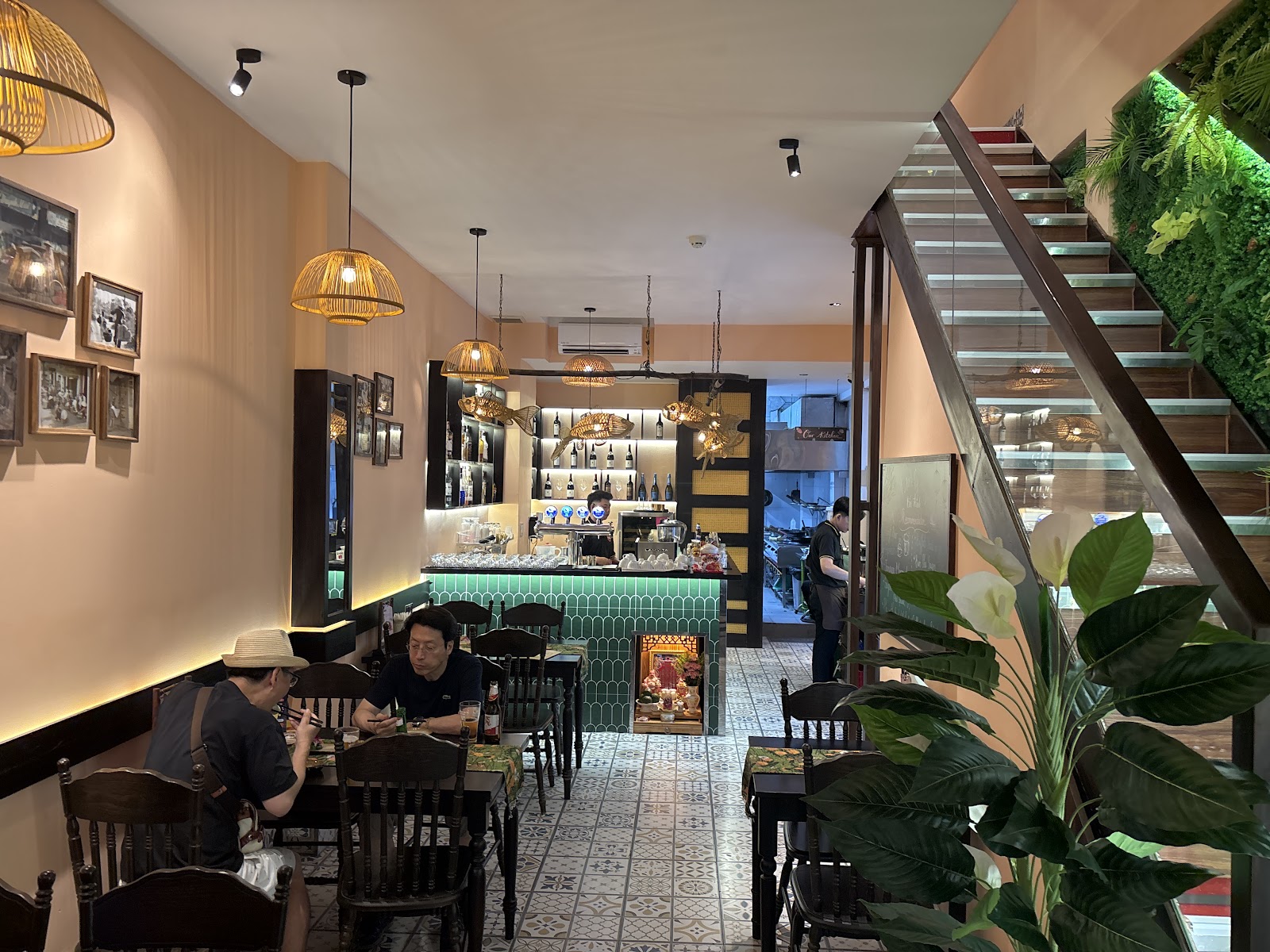 A Taste of Saigon - Ben Thanh, 128 Ly Tu Trong