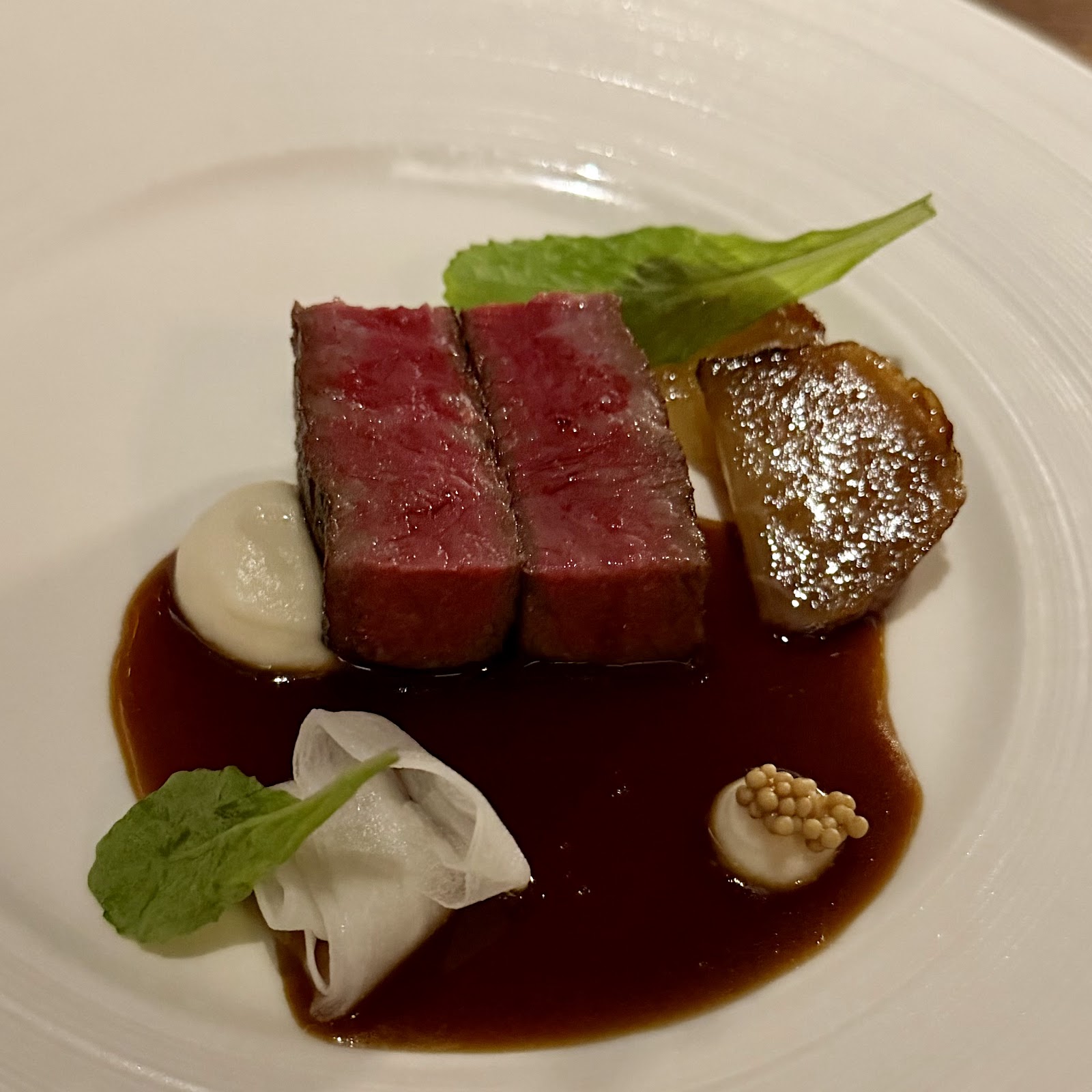 Sliced beef with jus