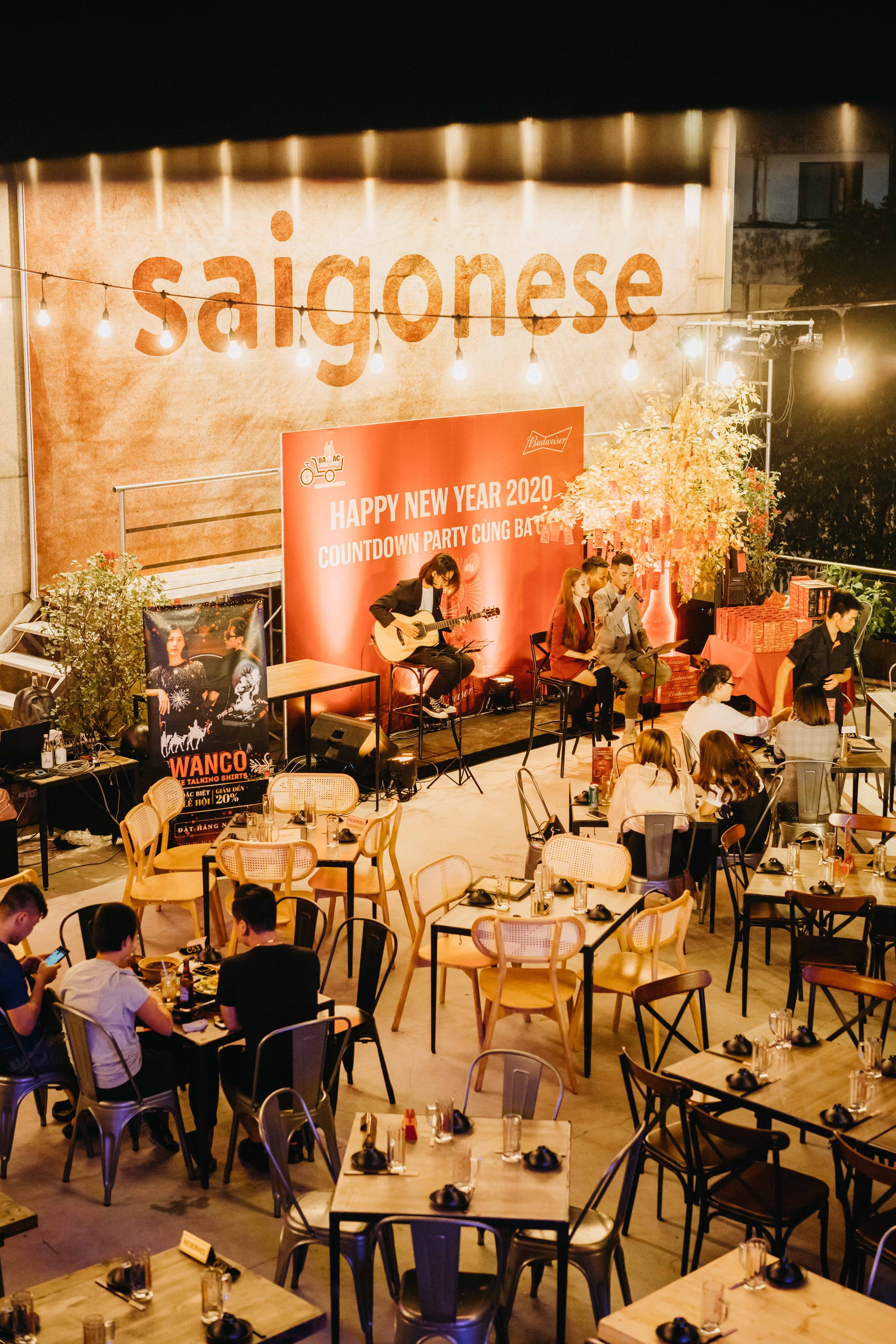 A live-music night at the Ba Gac beer garden