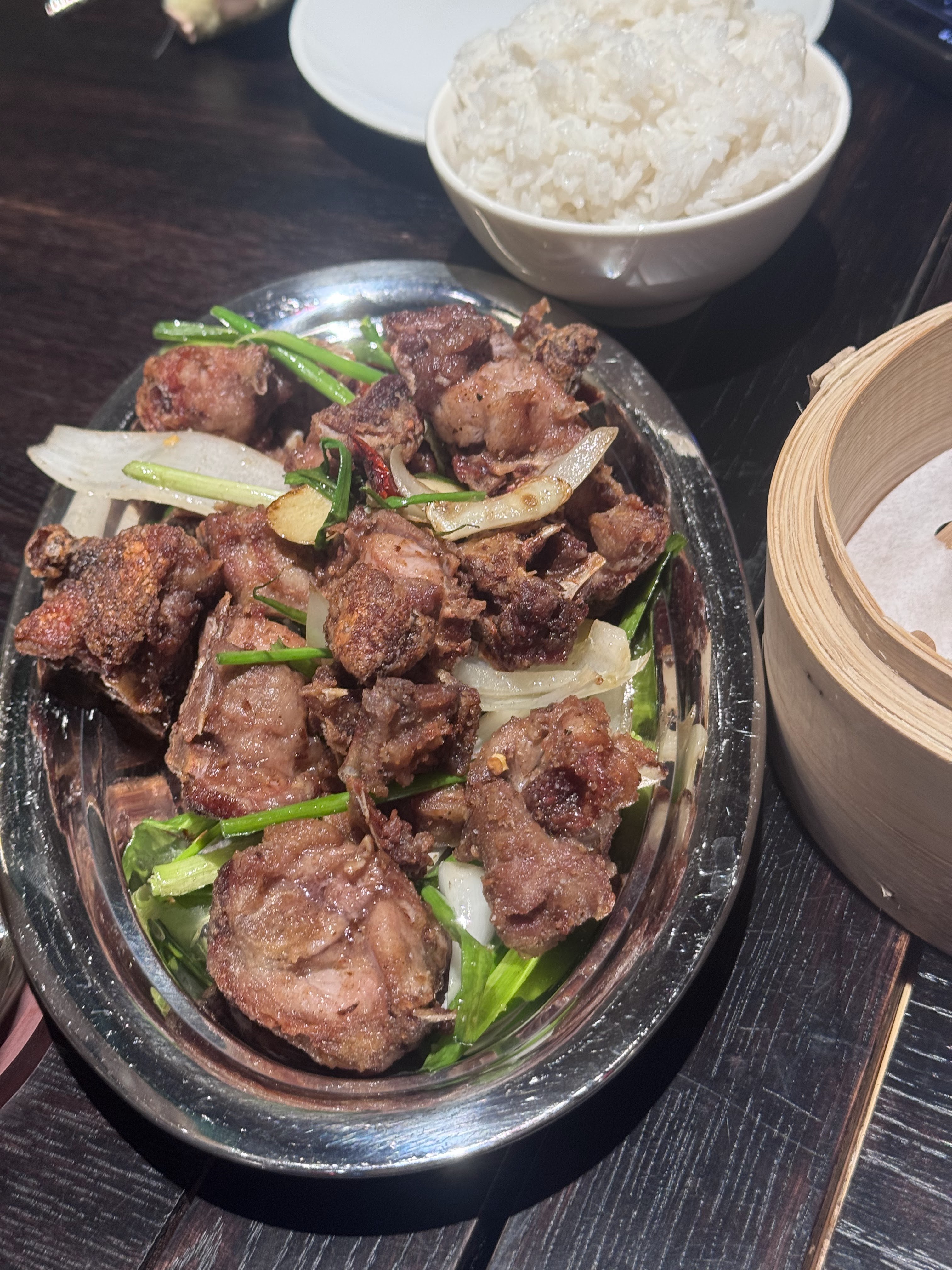 Milk tea & dishes