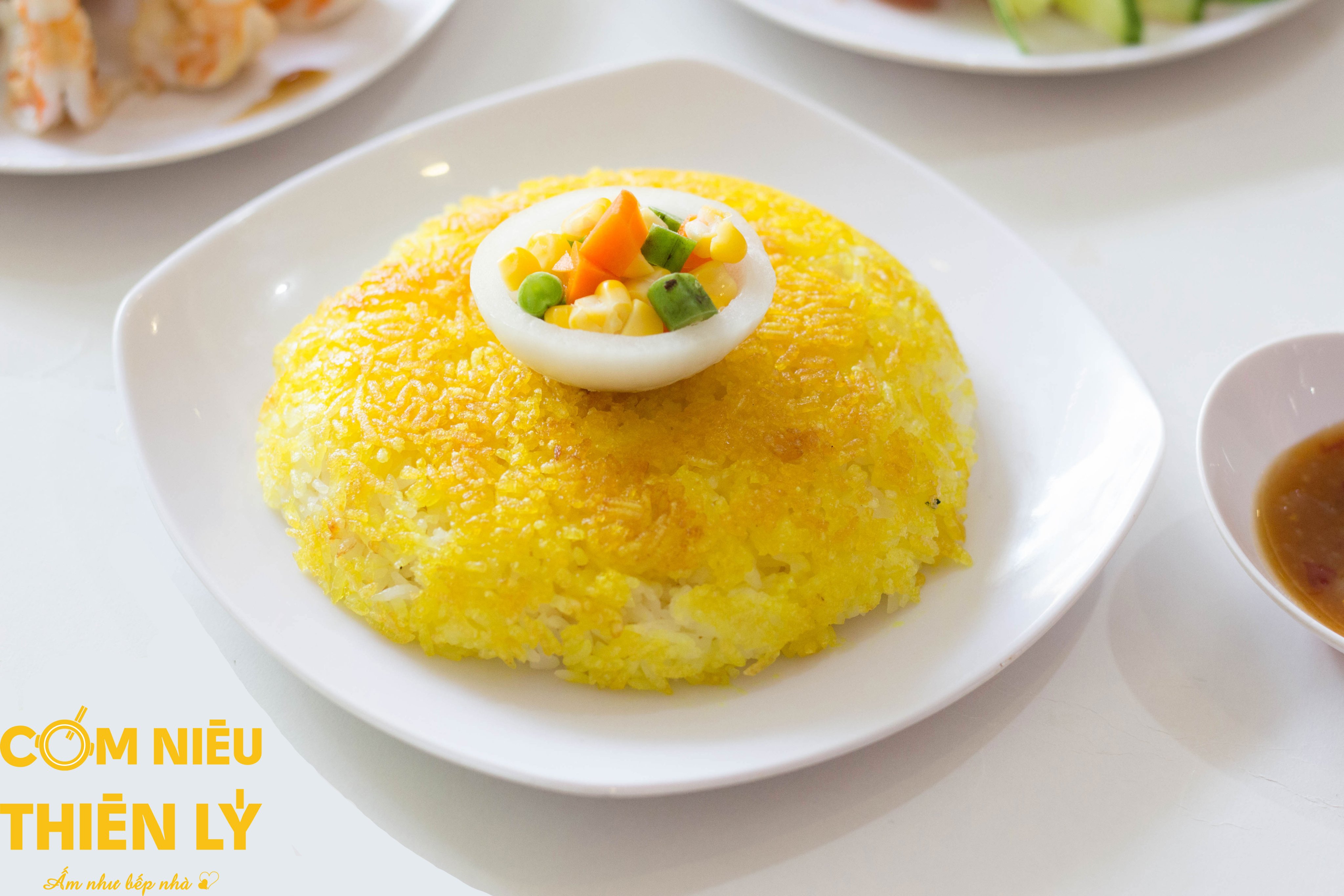 Cơm niêu cháy giòn của Thiên Lý