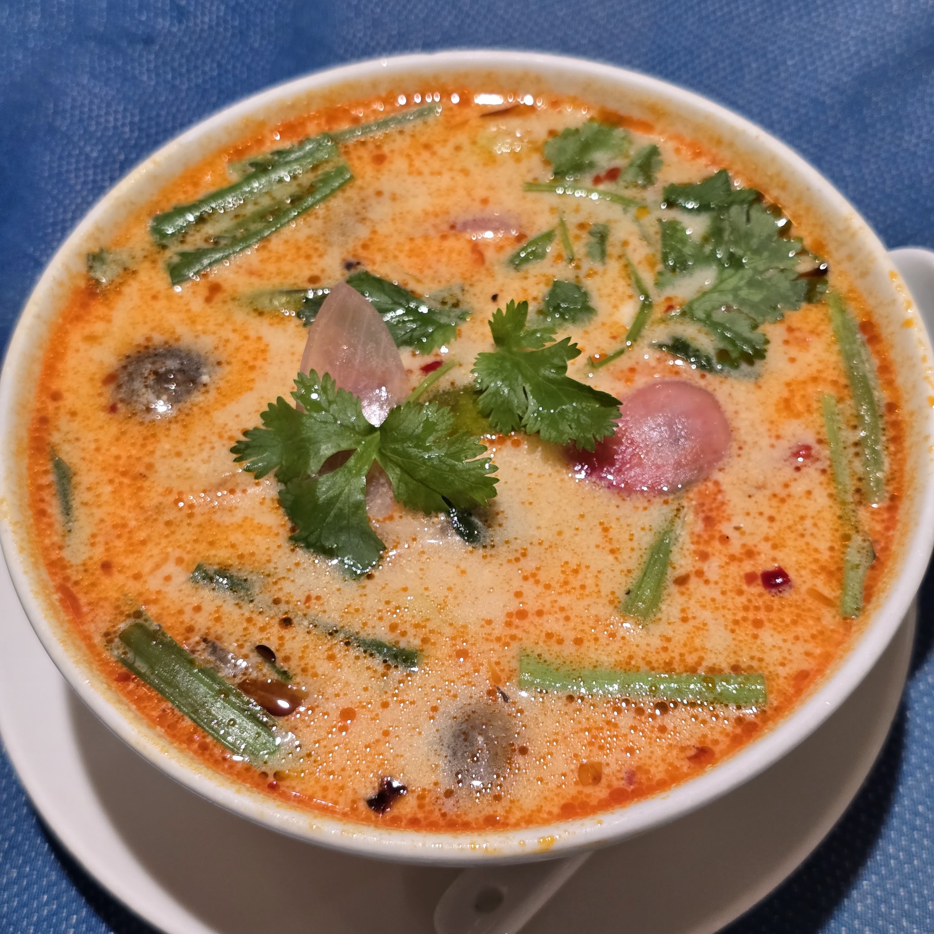Tom Yum Goong sóng sánh cốt dừa