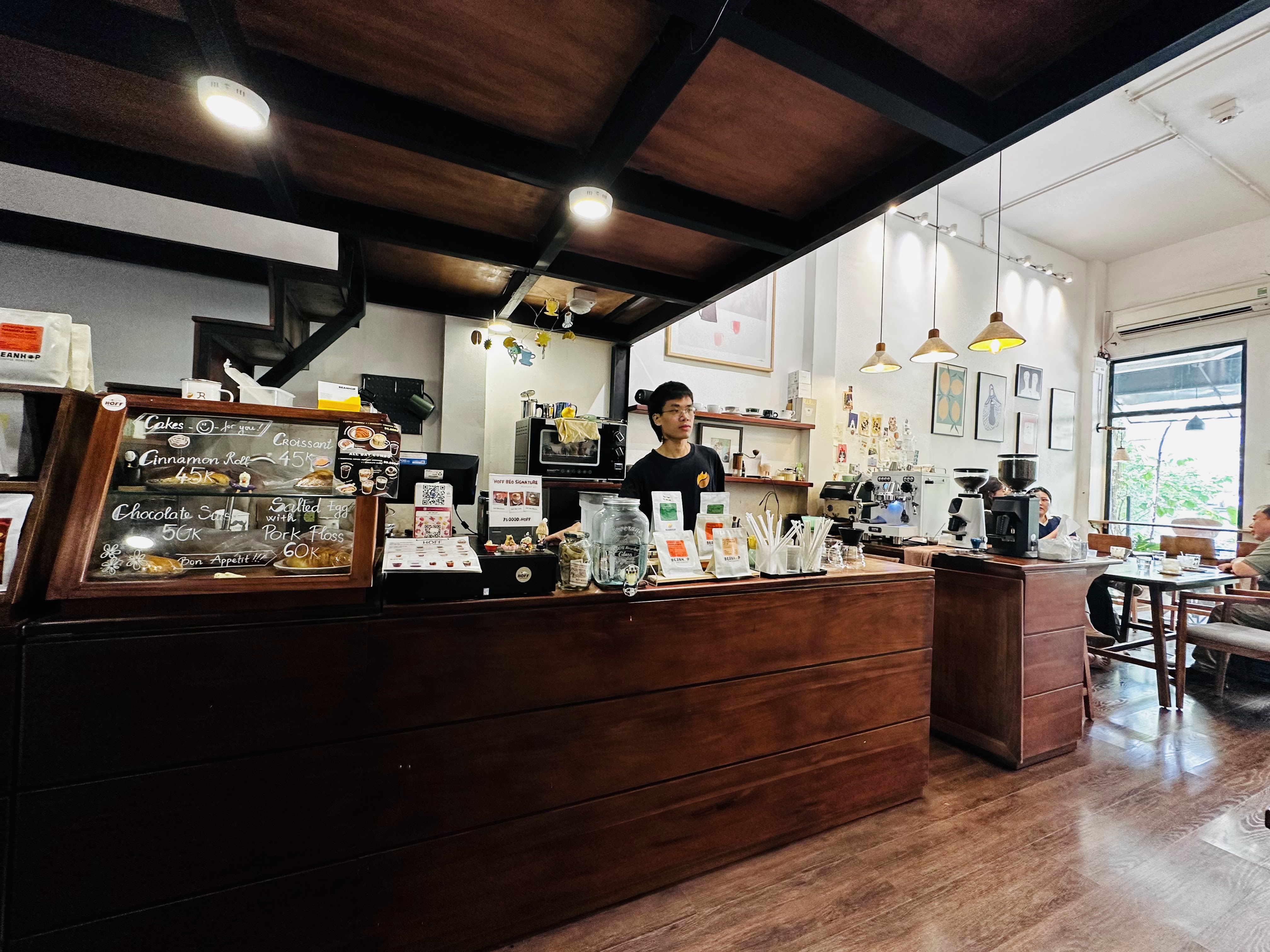 Tủ bánh với bảng giá