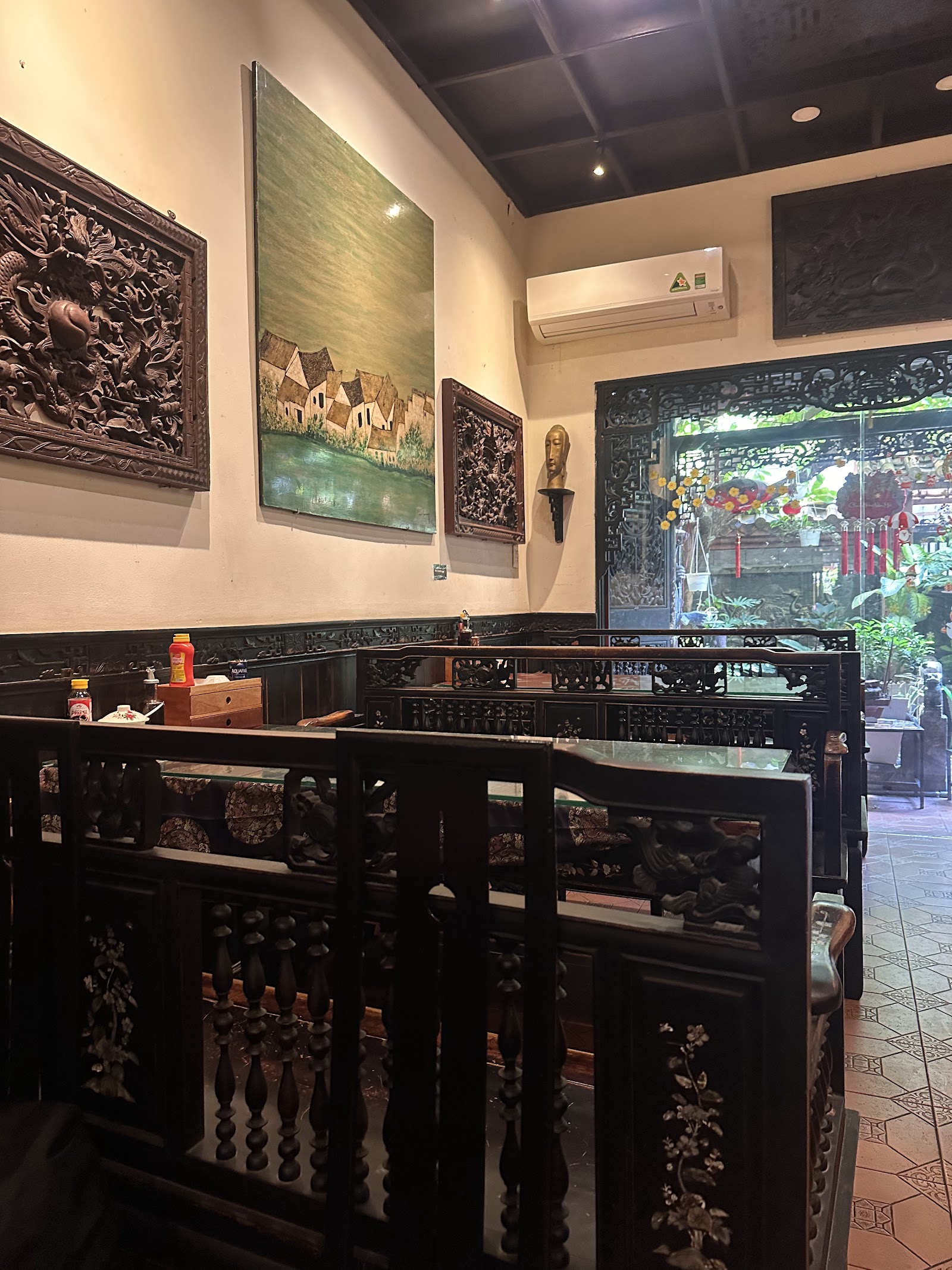 Không khí quán Kim Long cuối tuần (đang chờ đợt chụp ảnh)