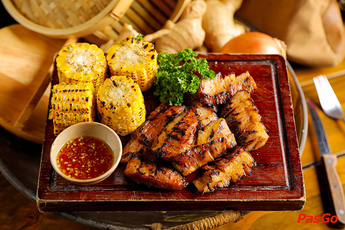 Nọng giòn “thiên hạ đệ nhất” thái lát