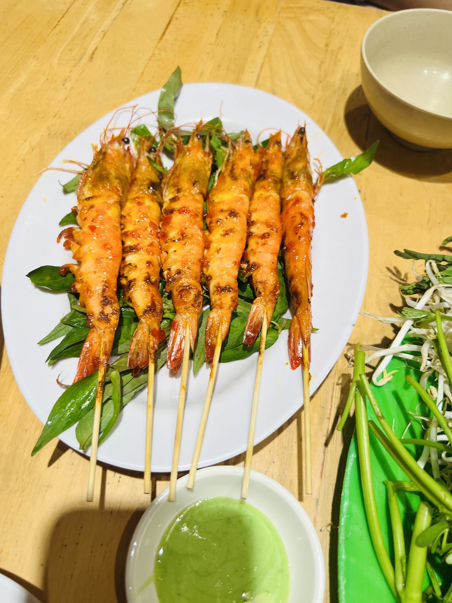 Nồi lẩu cá kèo rau đắng