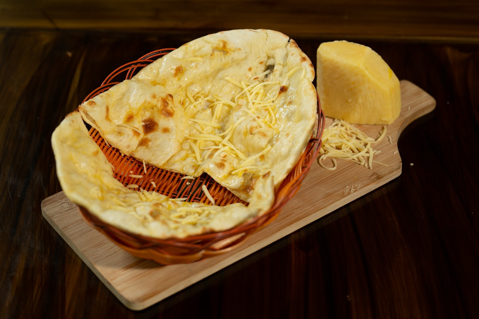 Naan phô mai