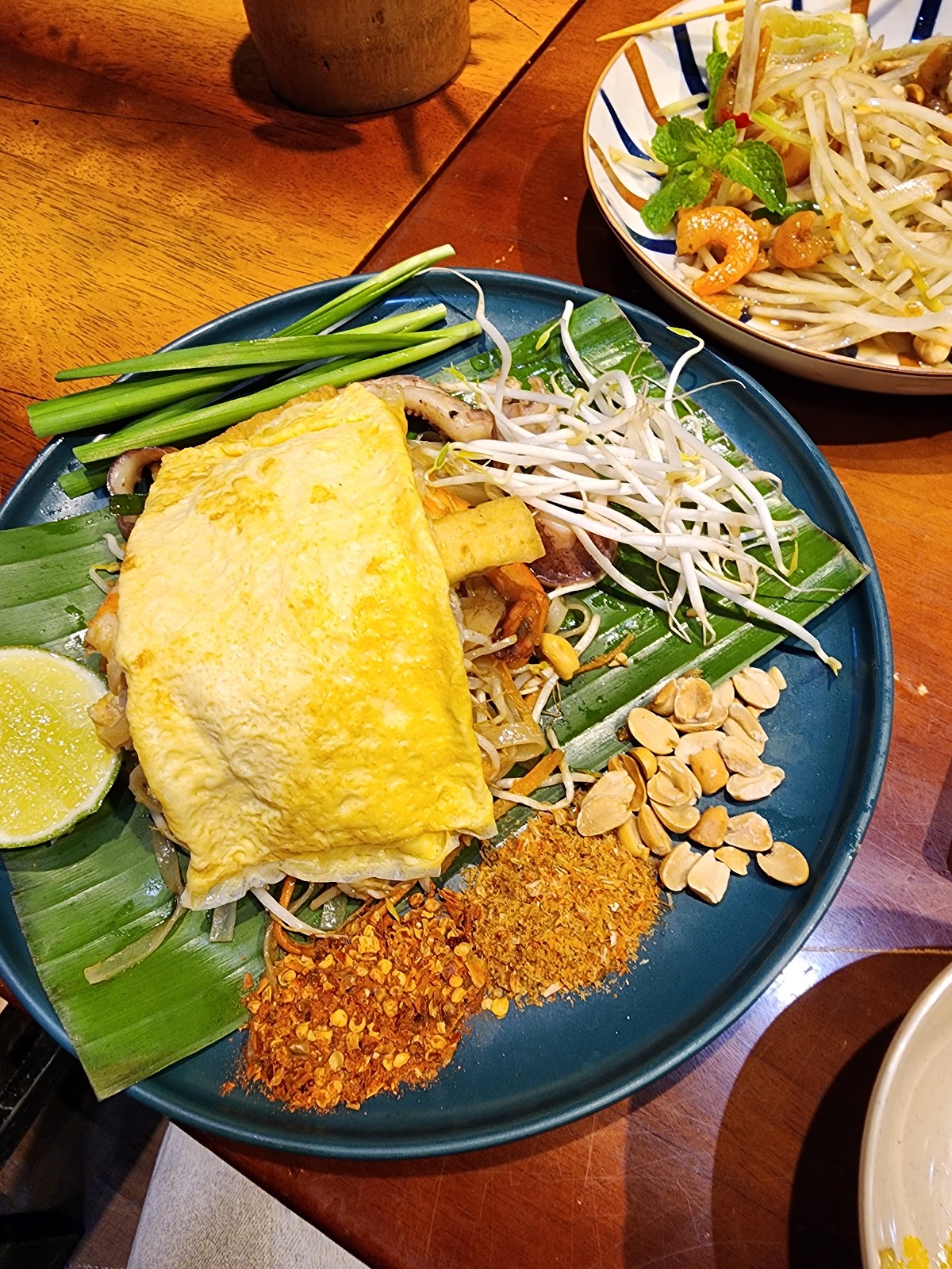 Pad Thai cuộn trứng