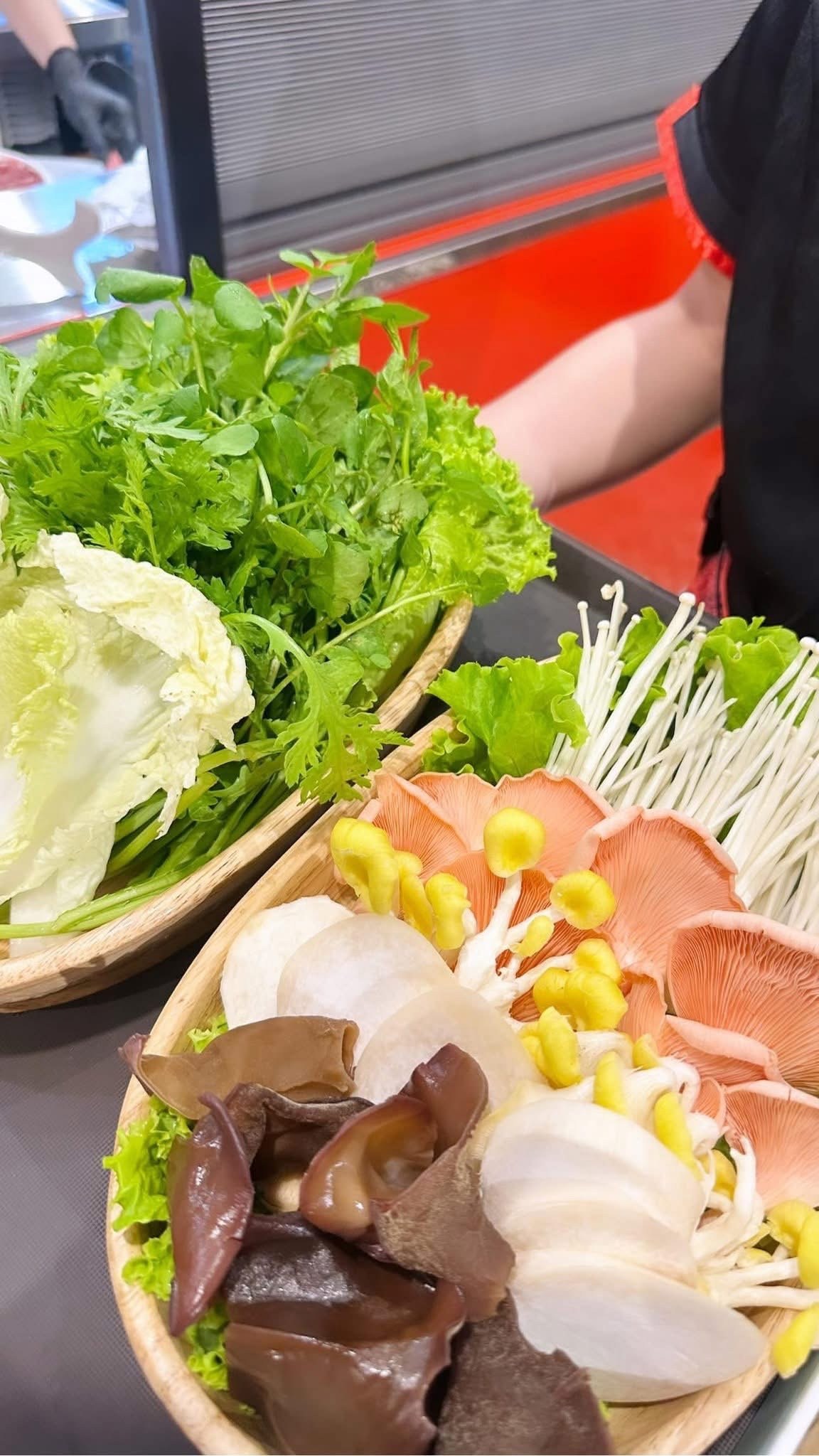 Hotpot and dipping ingredients