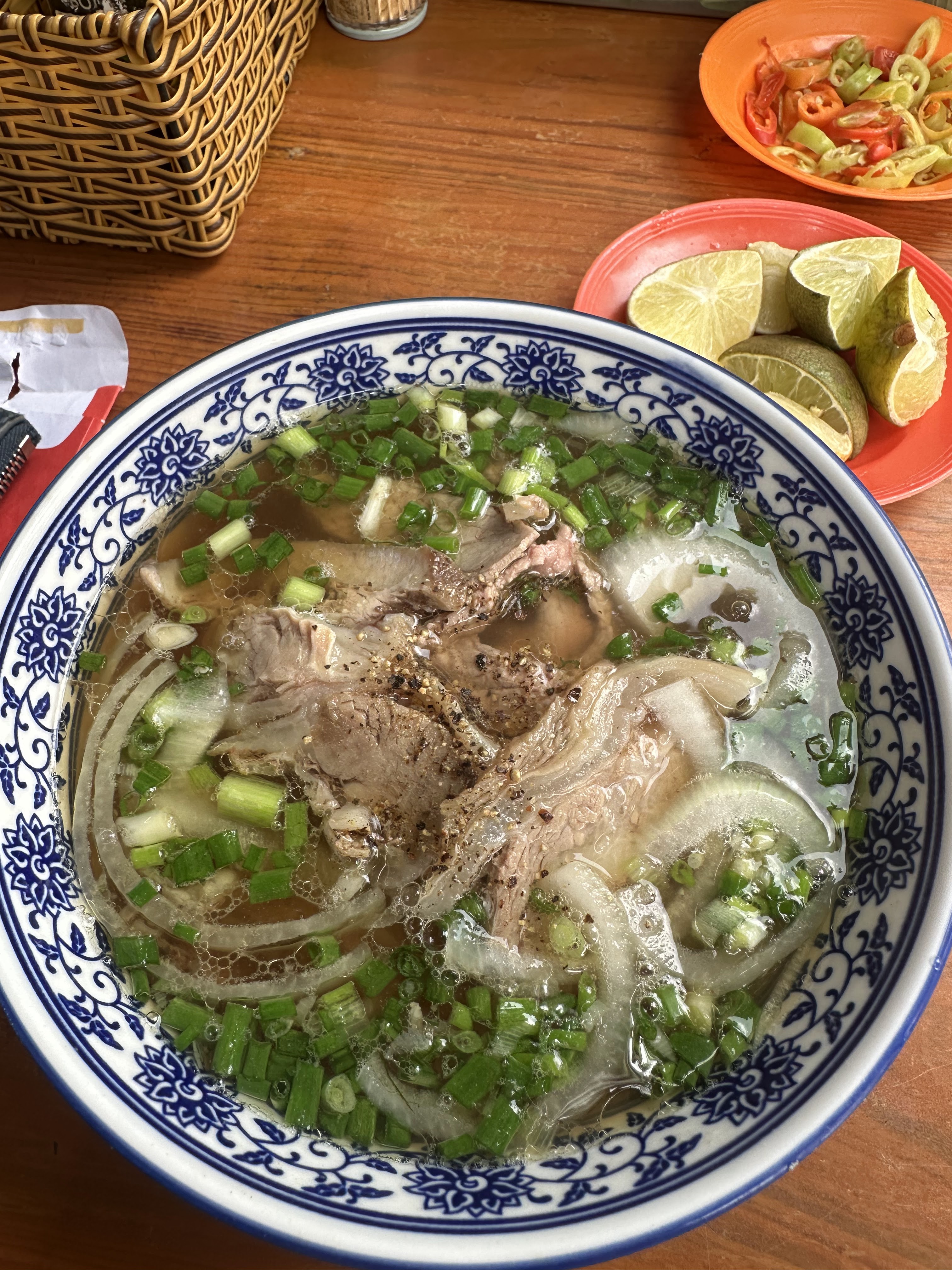 Tô phở tái lăn