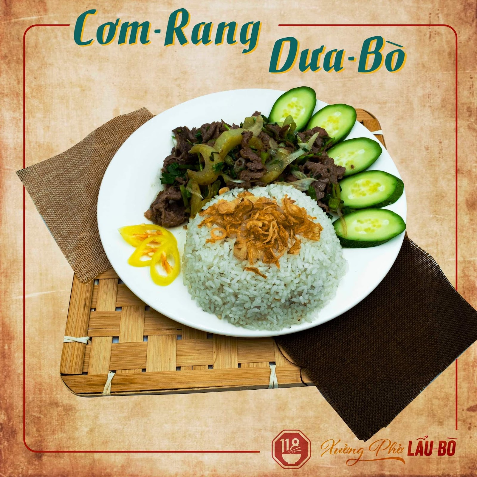 Trà đá và đồ uống kèm tô phở đêm (đang chờ đợt chụp ảnh)