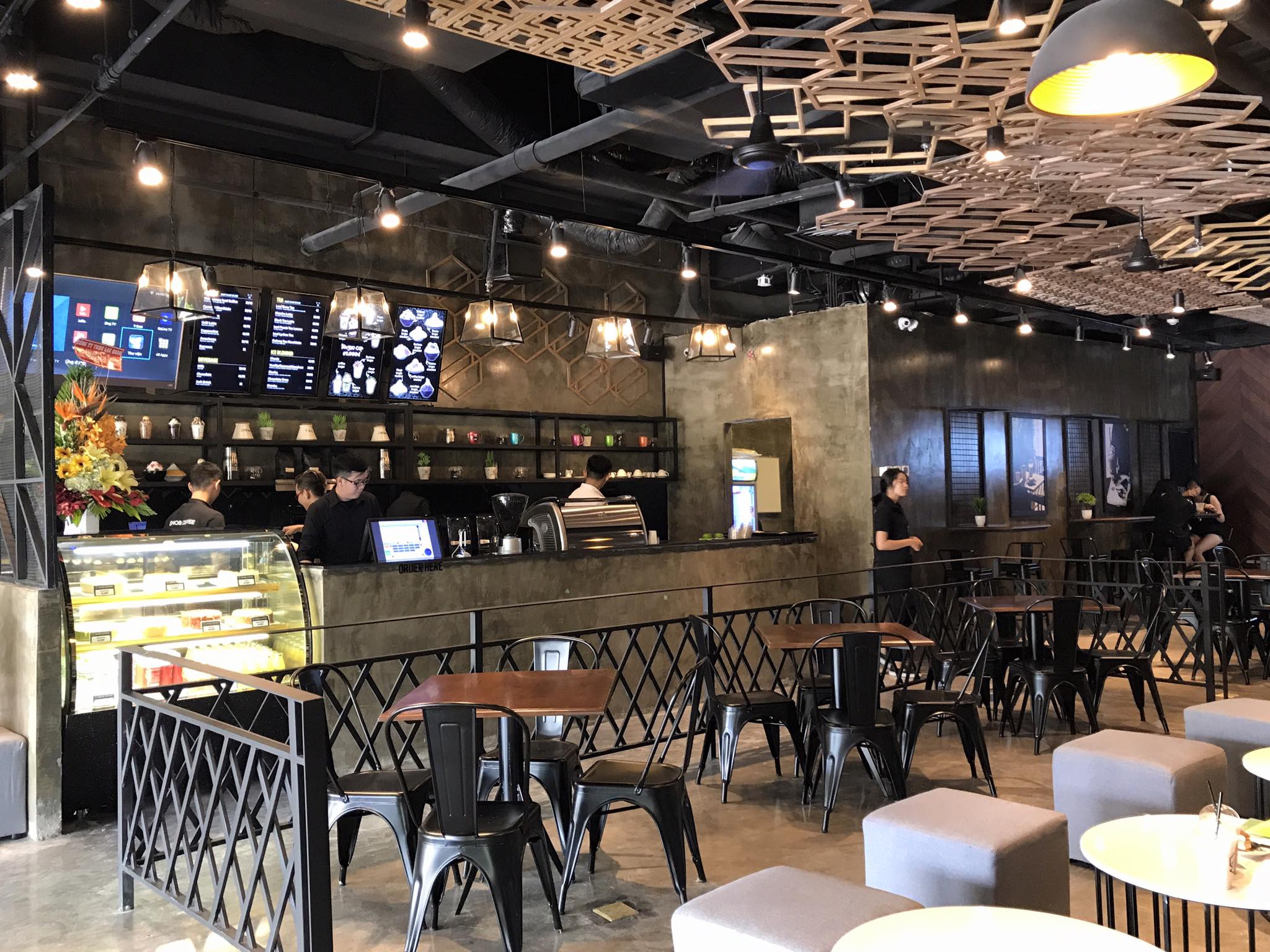 Snob Coffee order counter