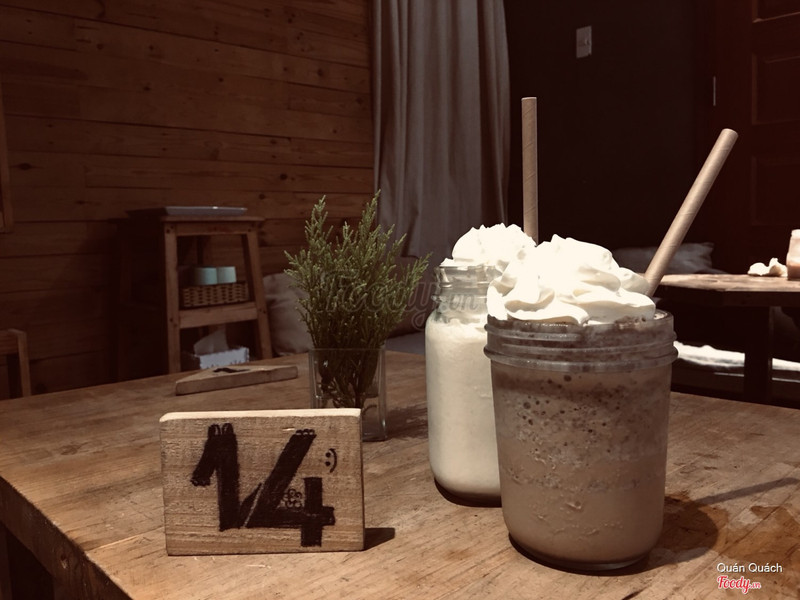 A creamy frappe, table 14