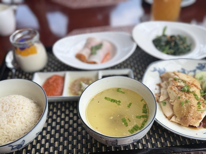 Vietnamese lunch set: rice, soup, poached chicken