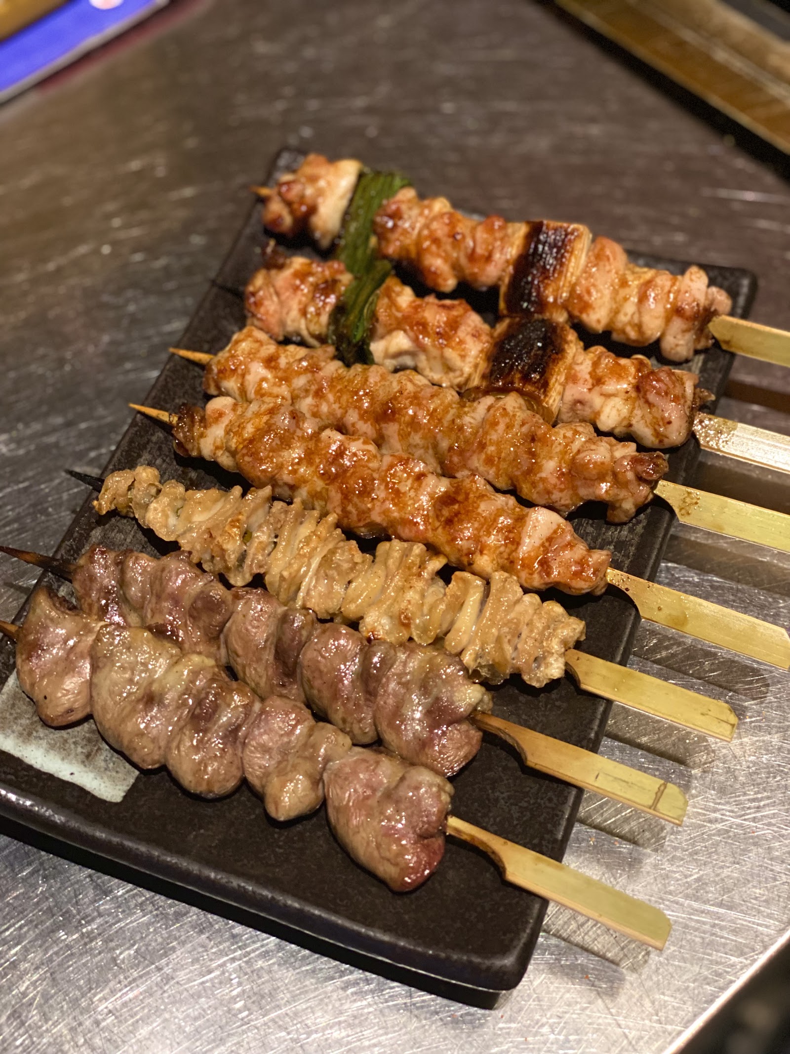 백탄 위 닭꼬치